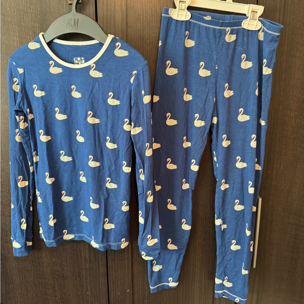 Kickee pants sz 10 Navy Queens swans pajama set pants long sleeve